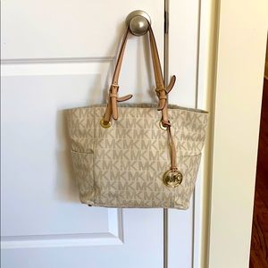 MICHAEL KORS Jet Set Small Logo Tote Bag